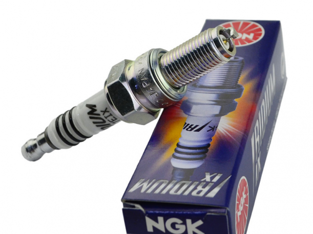 Candela NGK Iridium BPR8EIX Yamaha - Yamaha - Suzuki 