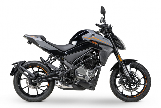 CF Moto 300 NK 